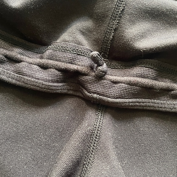 Nike Dri-Fit Black Biker Shorts - Picture 5 of 8